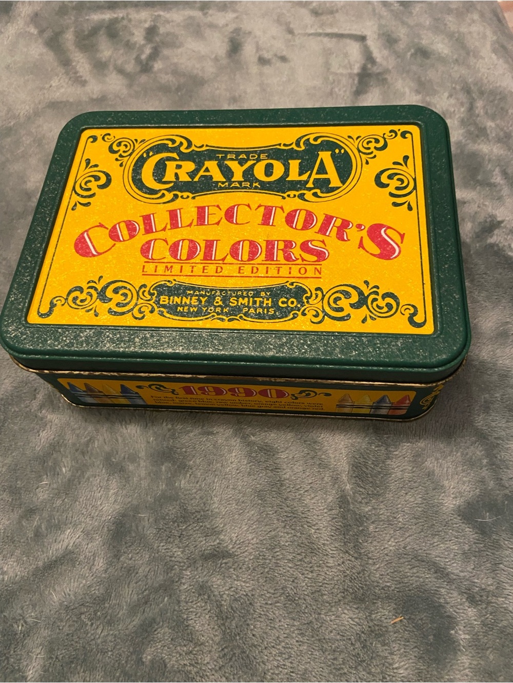 Crayola Collector's Colors Tin - Accents 8 retired brand new crayons 2 4 sale